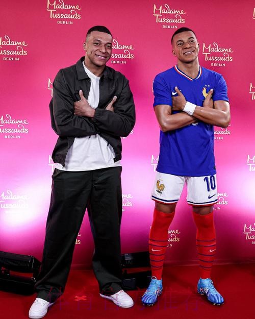 西媒:贝尔卖马德里房产 向姆巴佩开价1300万遭拒 西媒:贝尔卖马德里房产 向姆巴佩开价1300万遭拒